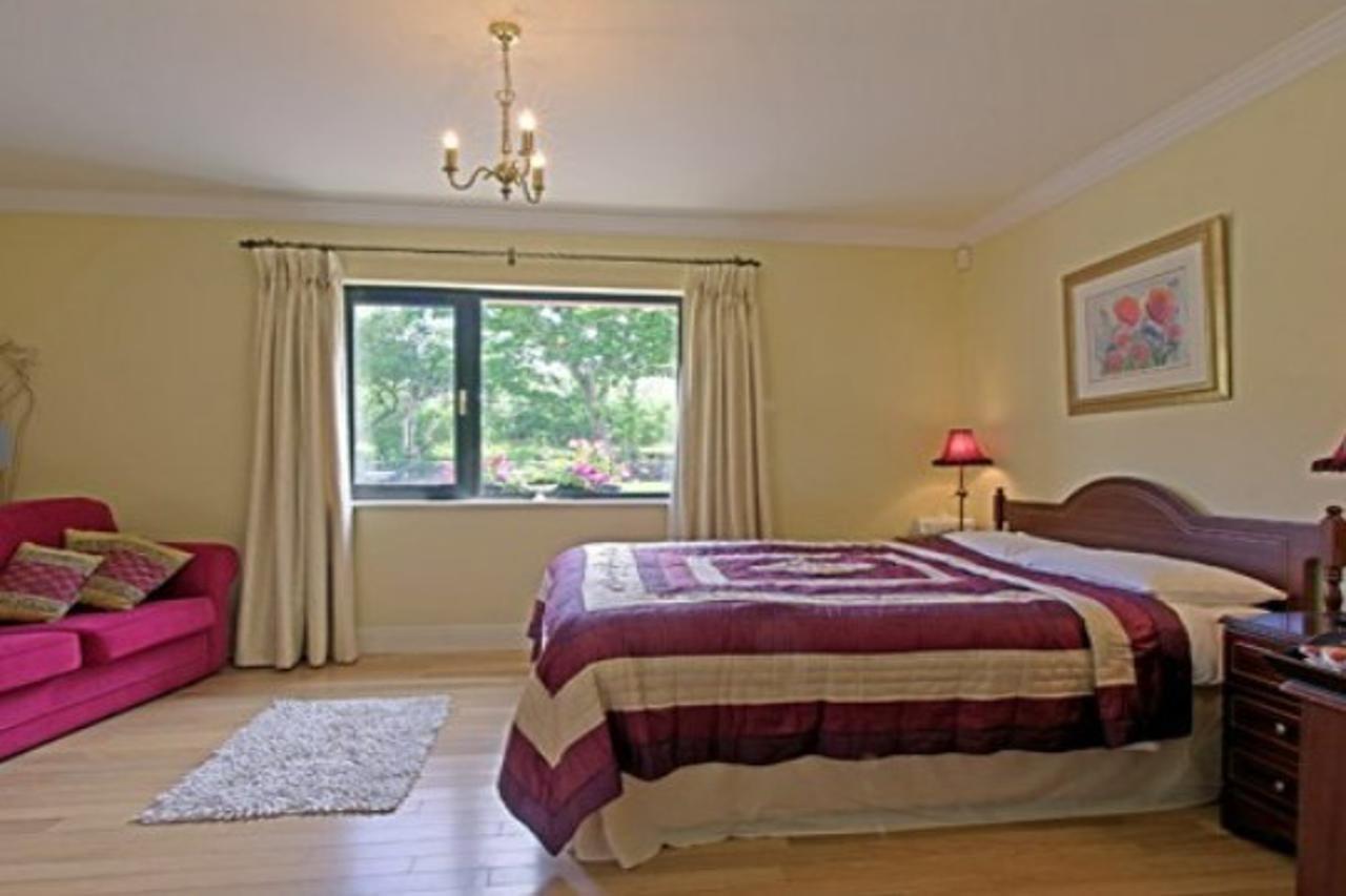 The Ferris Wheel B&B Beaufort Екстериор снимка